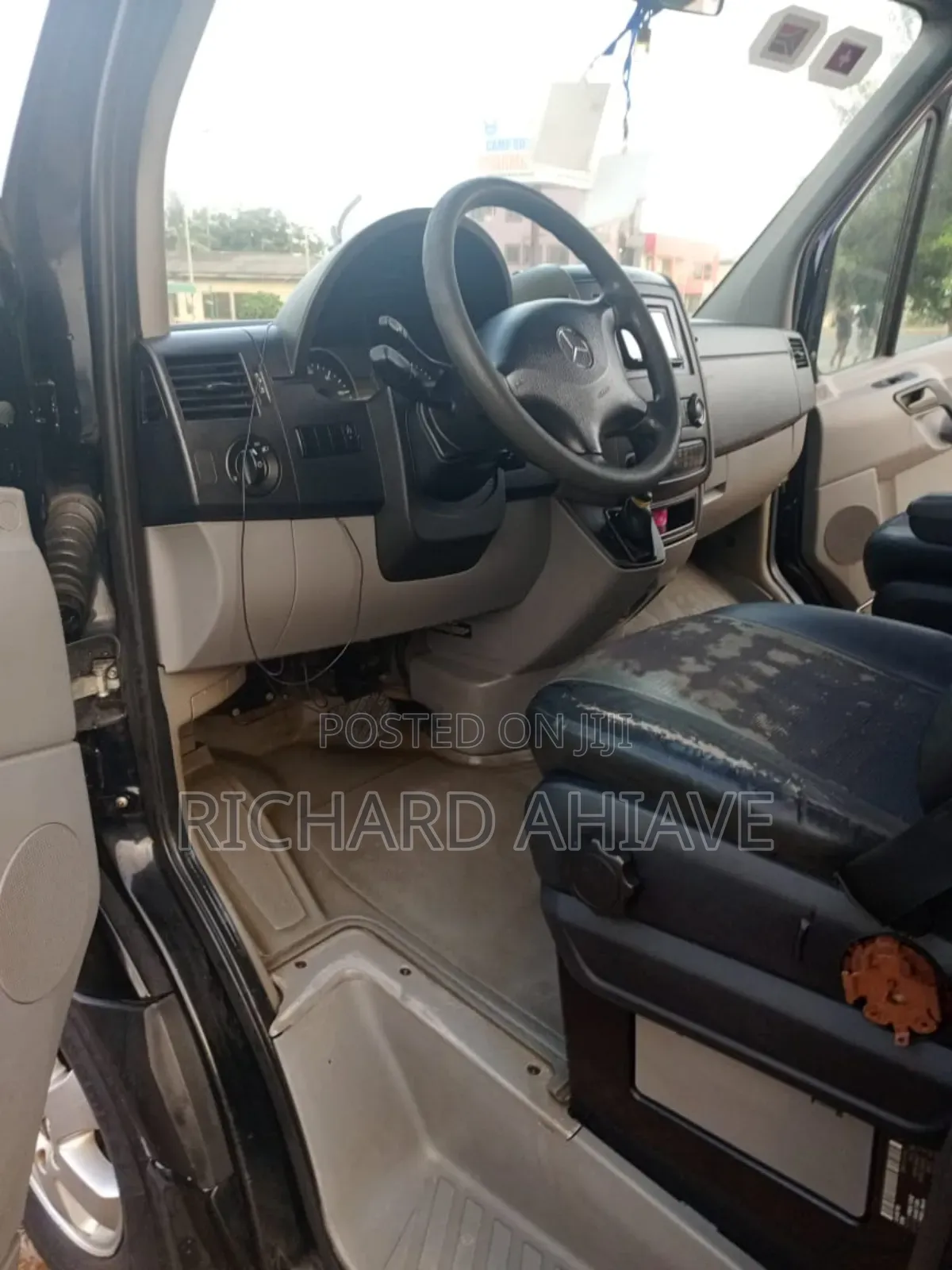 Mercedes-Benz Sprinter 2012 Black
