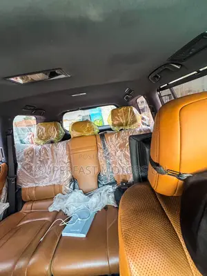 Lexus LX 570 AWD 2021 Beige