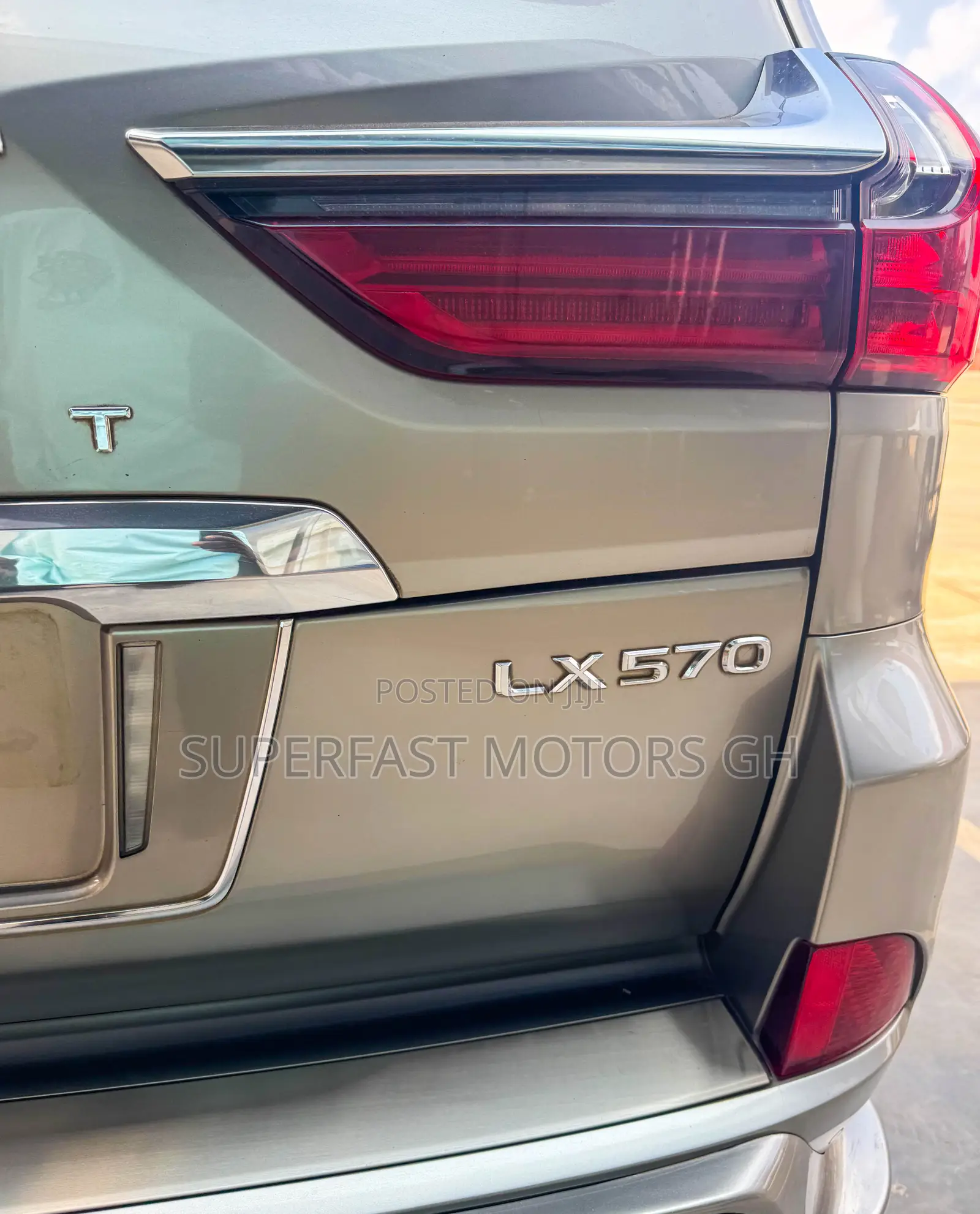 Lexus LX 570 AWD 2021 Beige