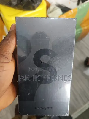 New Samsung Galaxy S22 5G 128 GB Black