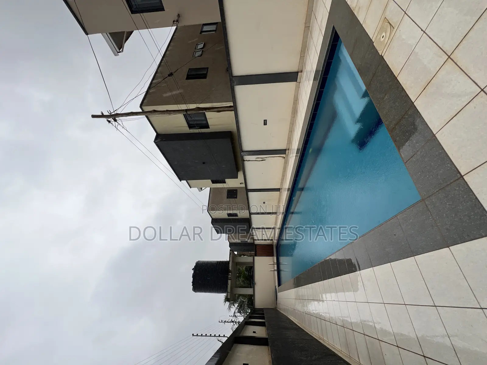 4bdrm Townhouse / Terrace in Oyarifa for rent