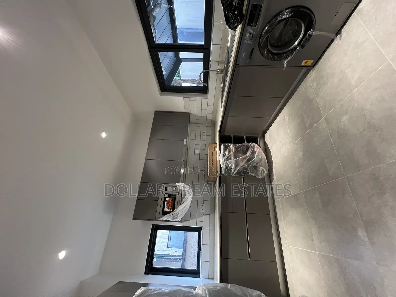 4bdrm Townhouse / Terrace in Oyarifa for rent