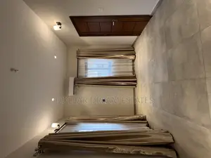 4bdrm Townhouse / Terrace in Oyarifa for rent