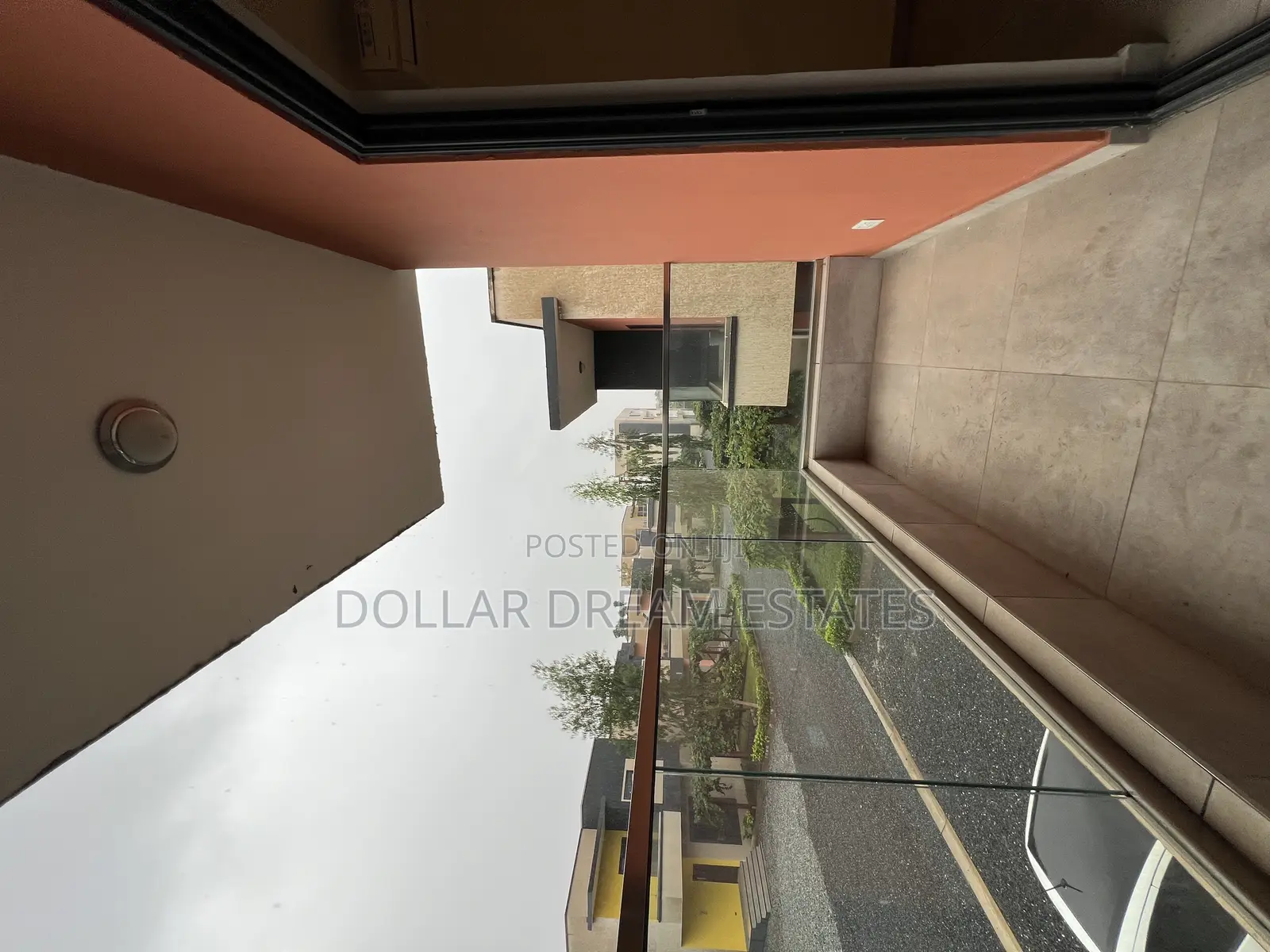 4bdrm Townhouse / Terrace in Oyarifa for rent