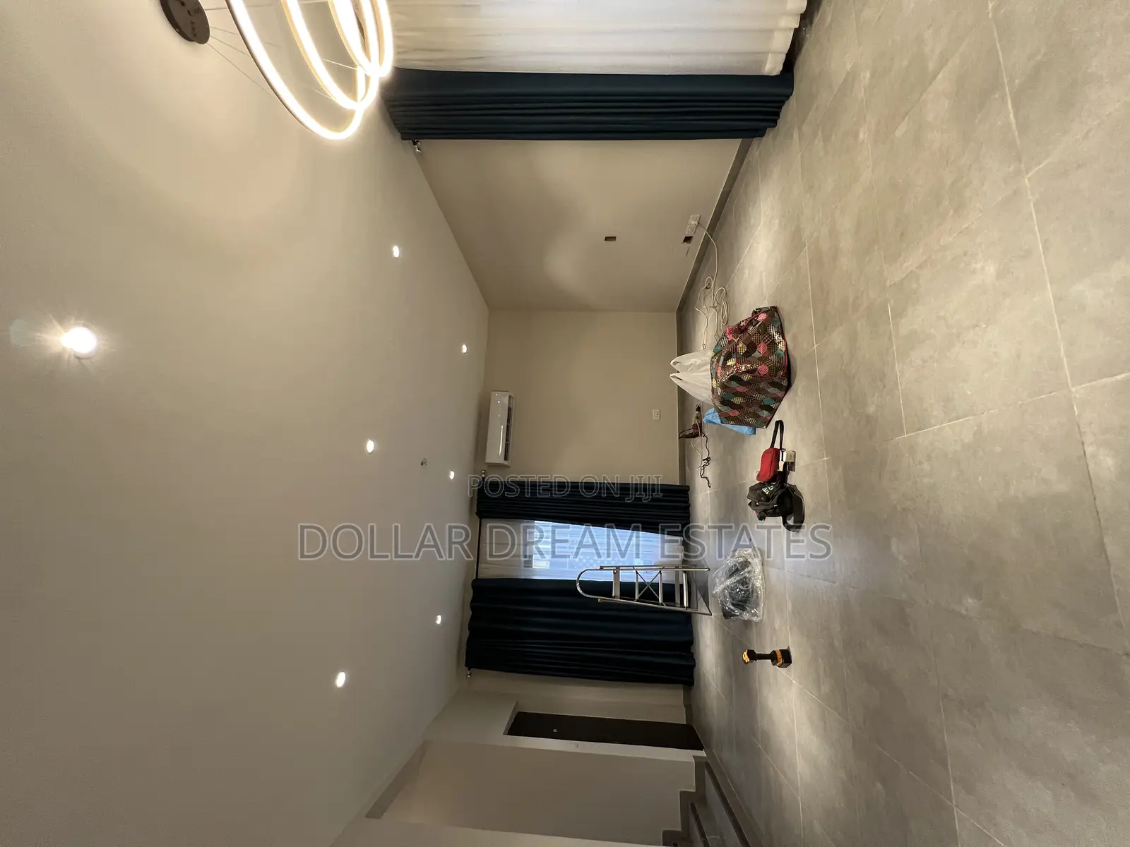 4bdrm Townhouse / Terrace in Oyarifa for rent