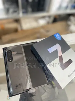New Samsung Galaxy Z Fold 3 256 GB Black