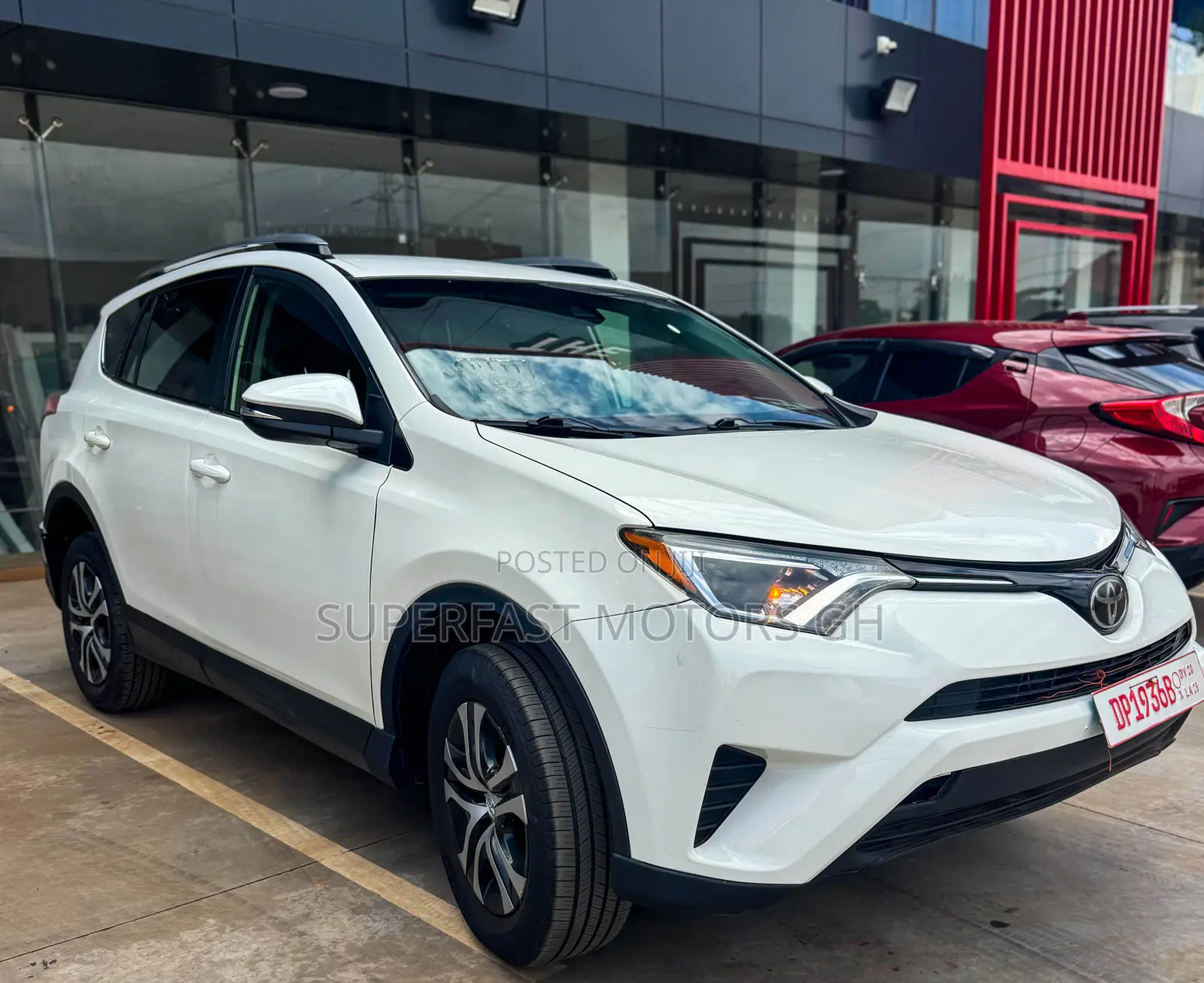 Toyota RAV4 LE AWD (2.5L 4cyl 6A) 2017 White