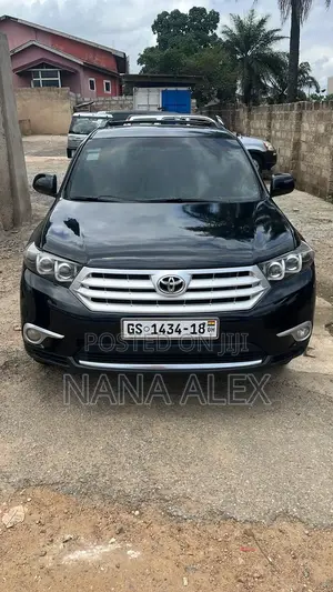 Toyota Highlander Limited 3.5l 4WD 2013 Black