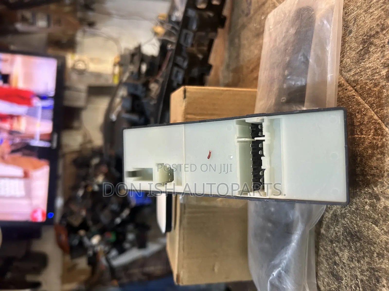 Nissan Rougue Power Window Switch