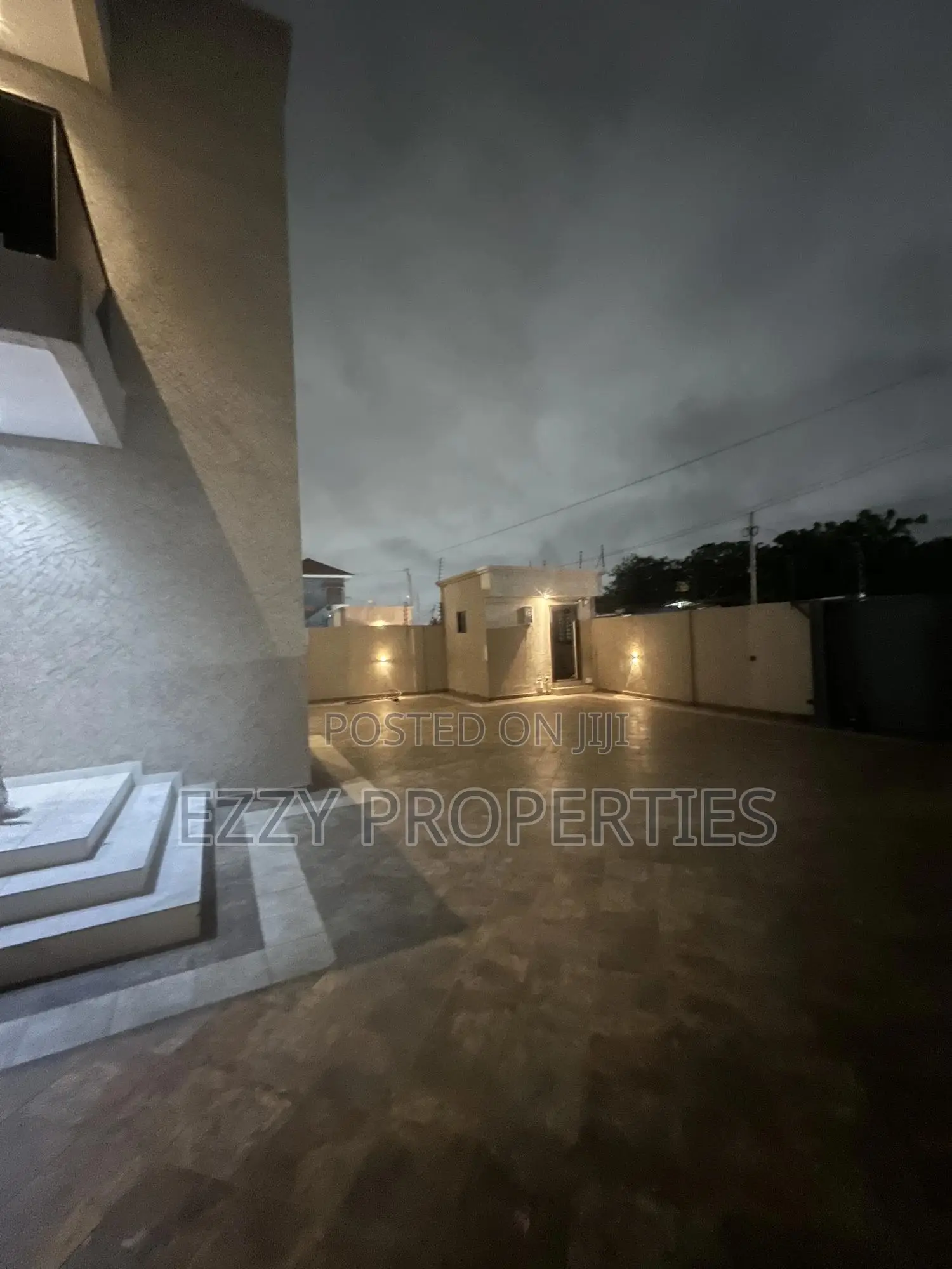 4bdrm Duplex in East Legon Ars for rent