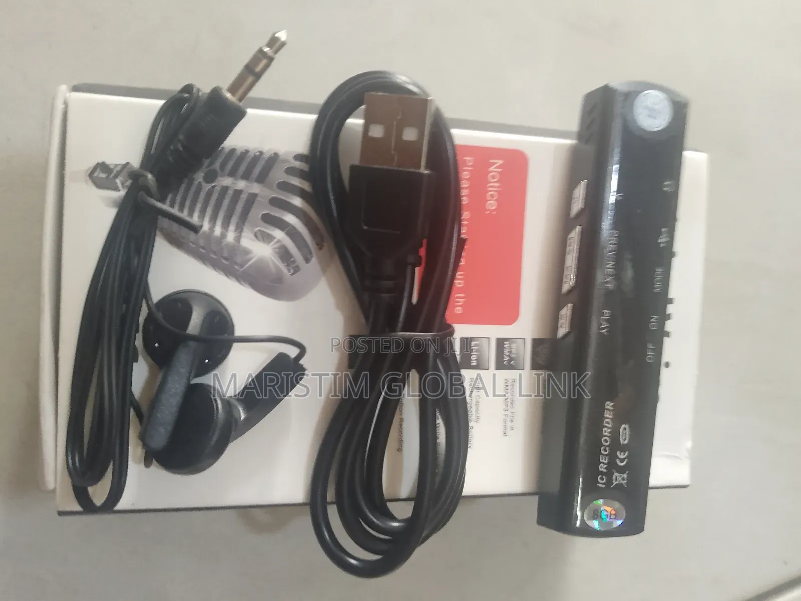 Digital Voice Recorder (European Type)