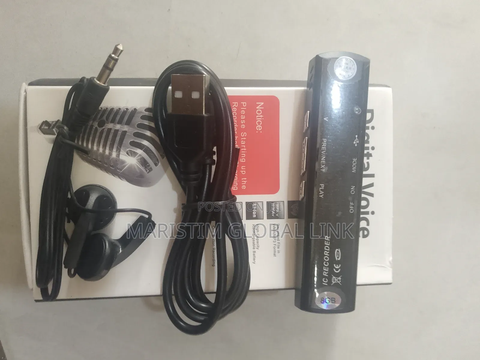 Digital Voice Recorder (European Type)