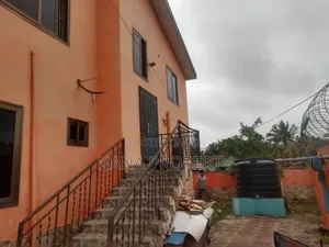 5bdrm House in Ashaiman Municipal for sale