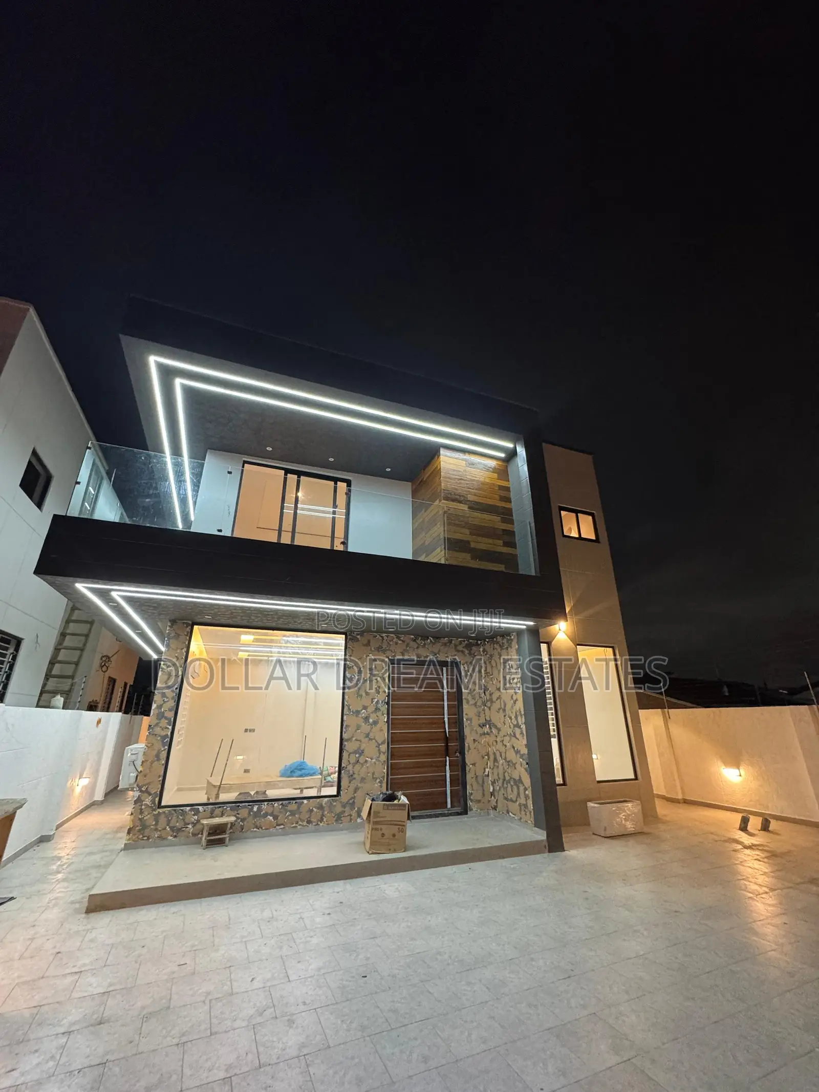 5bdrm House in Ashomang Estate for sale