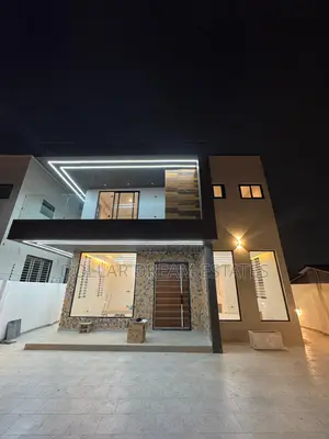 5bdrm House in Ashomang Estate for sale