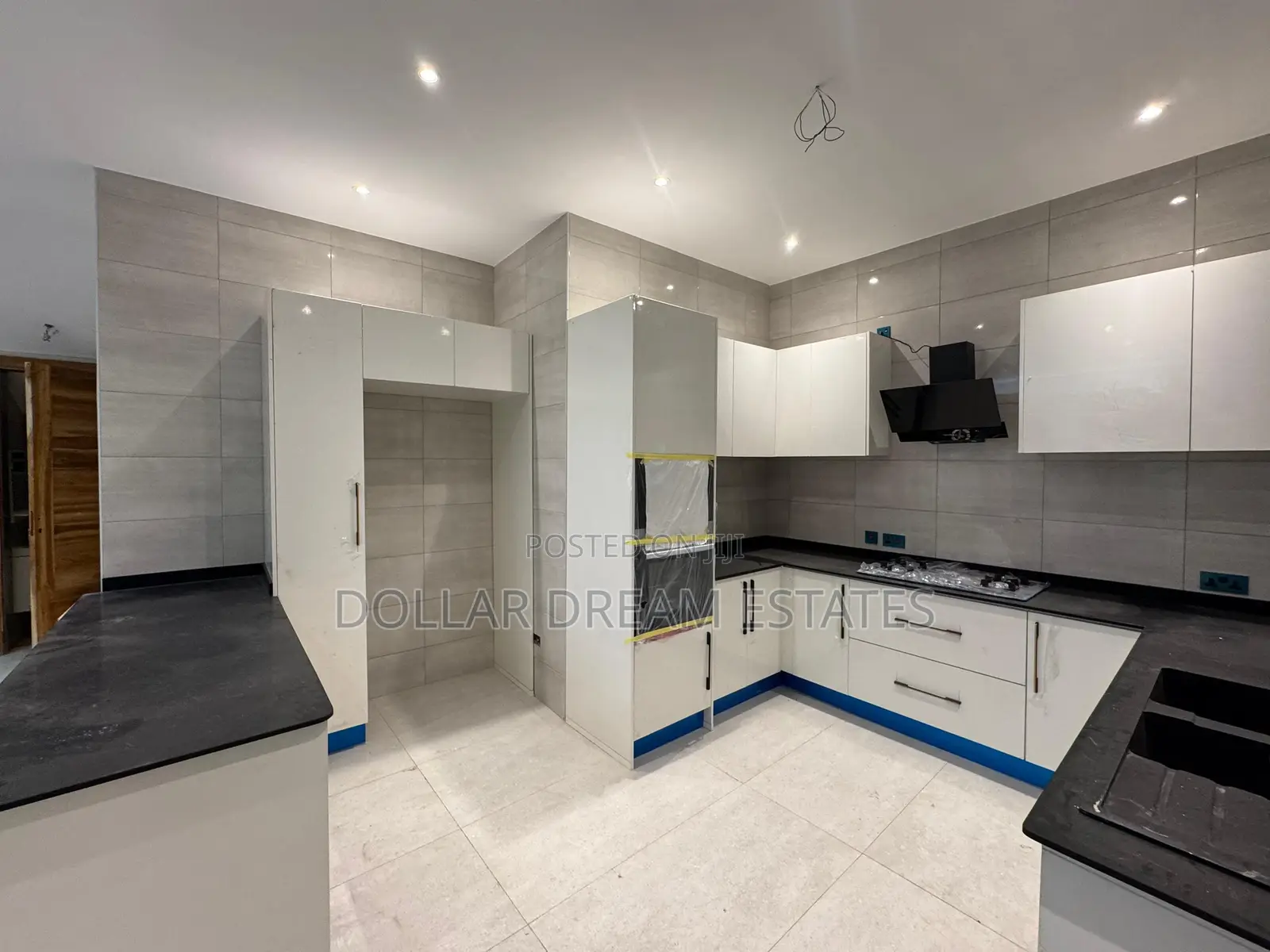 5bdrm House in Ashomang Estate for sale