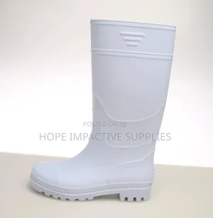 Quality White Wellington Boots<>Non Steel Toe.