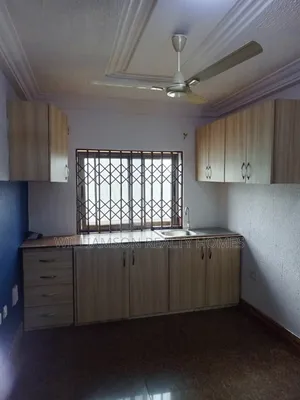 3bdrm Apartment in Coastal Estate Area, Spintex for rent