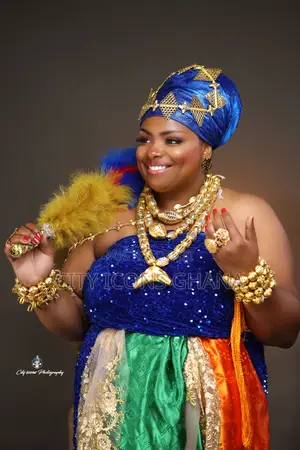 Traditional Kente Shoot in Kumasi