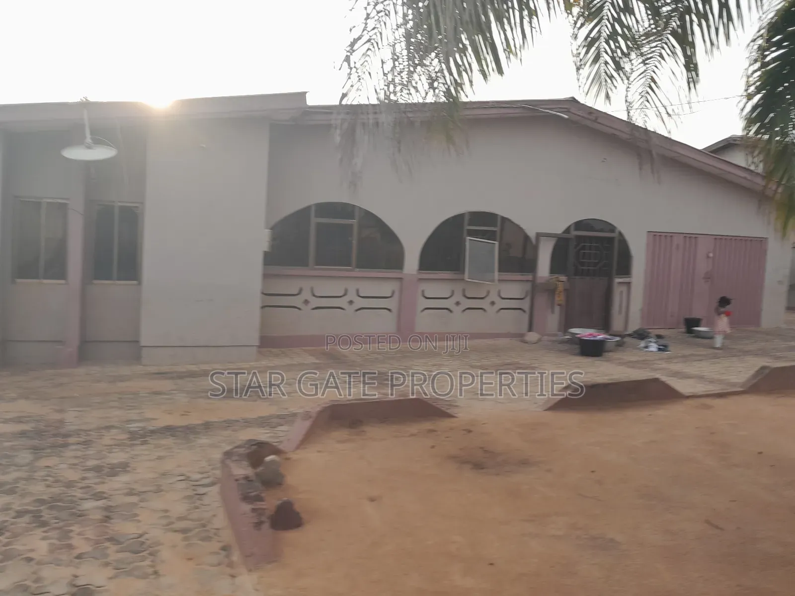 6bdrm House in Atonsu Edwinease (, Kumasi Metropolitan for sale