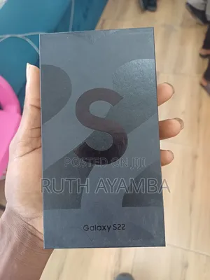 New Samsung Galaxy S22 5G 128 GB Black