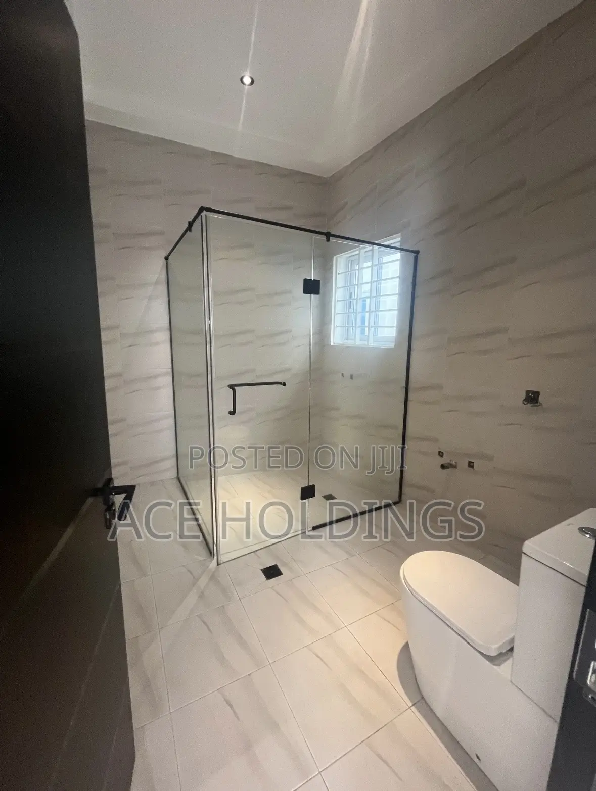 4bdrm House in Little Roses, Ashaley Botwe for sale
