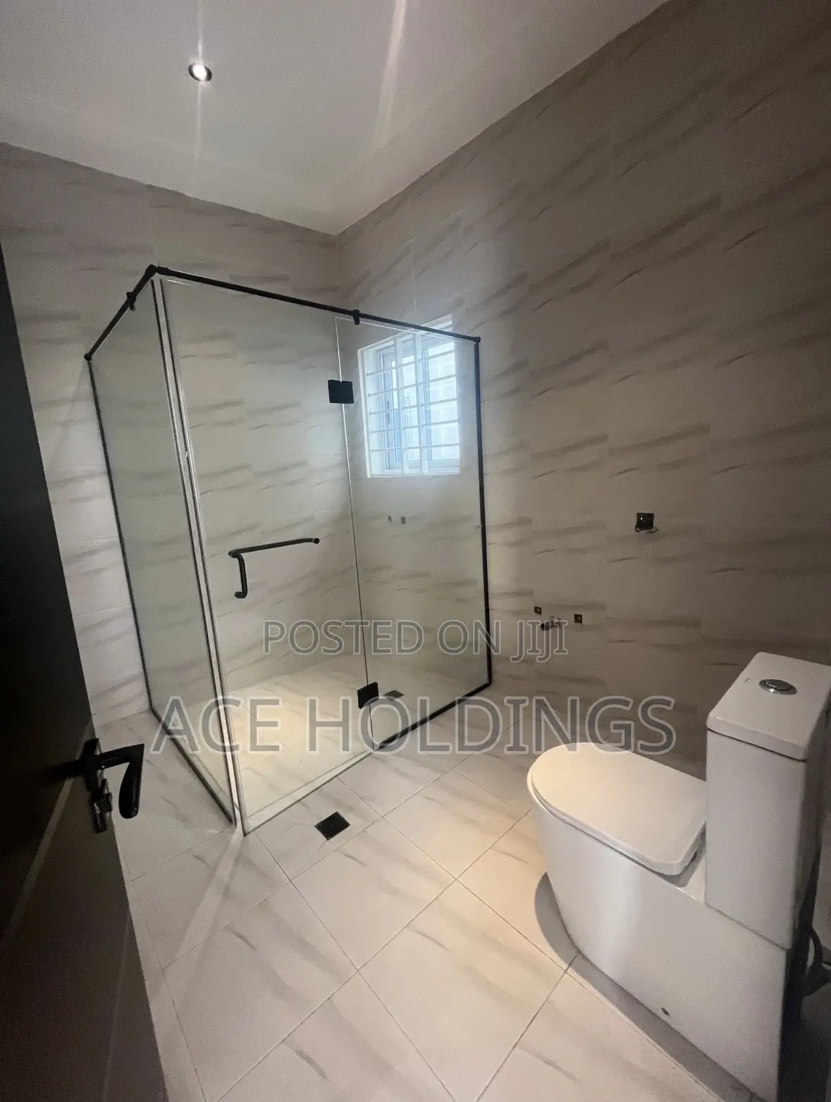 4bdrm House in Little Roses, Ashaley Botwe for sale