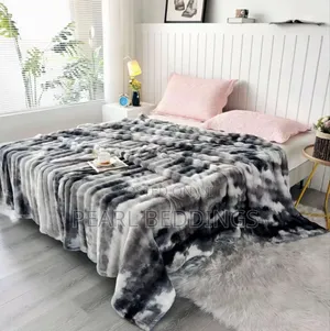 Premium Quality Extra Soft And Comfortable Bubble Blanket Available