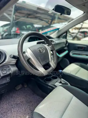 Toyota Aqua 2011 Gray