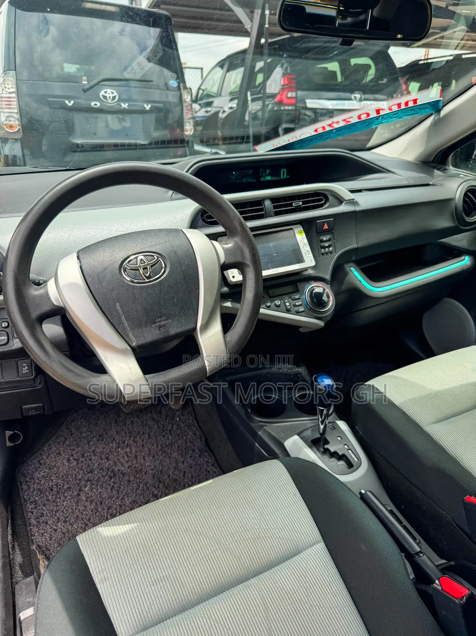 Toyota Aqua 2011 Gray