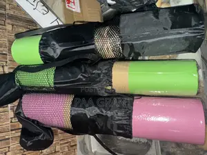 Stylish Modern Yoga Mats With Its Bag