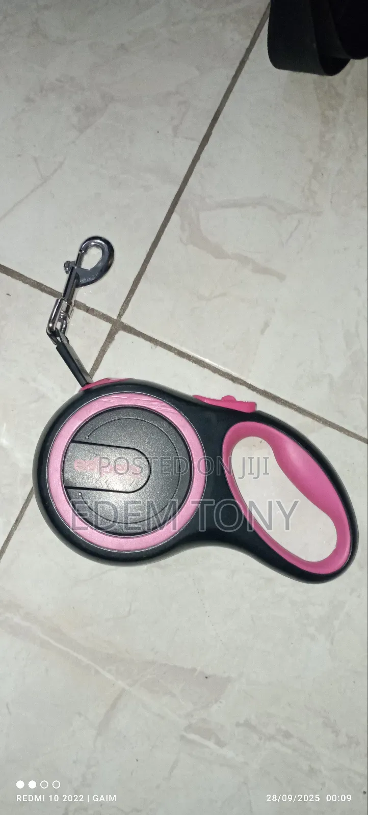 Retractable Dog Leash.