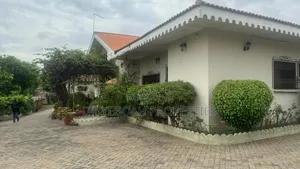 4bdrm Bungalow in Regimanuel for sale