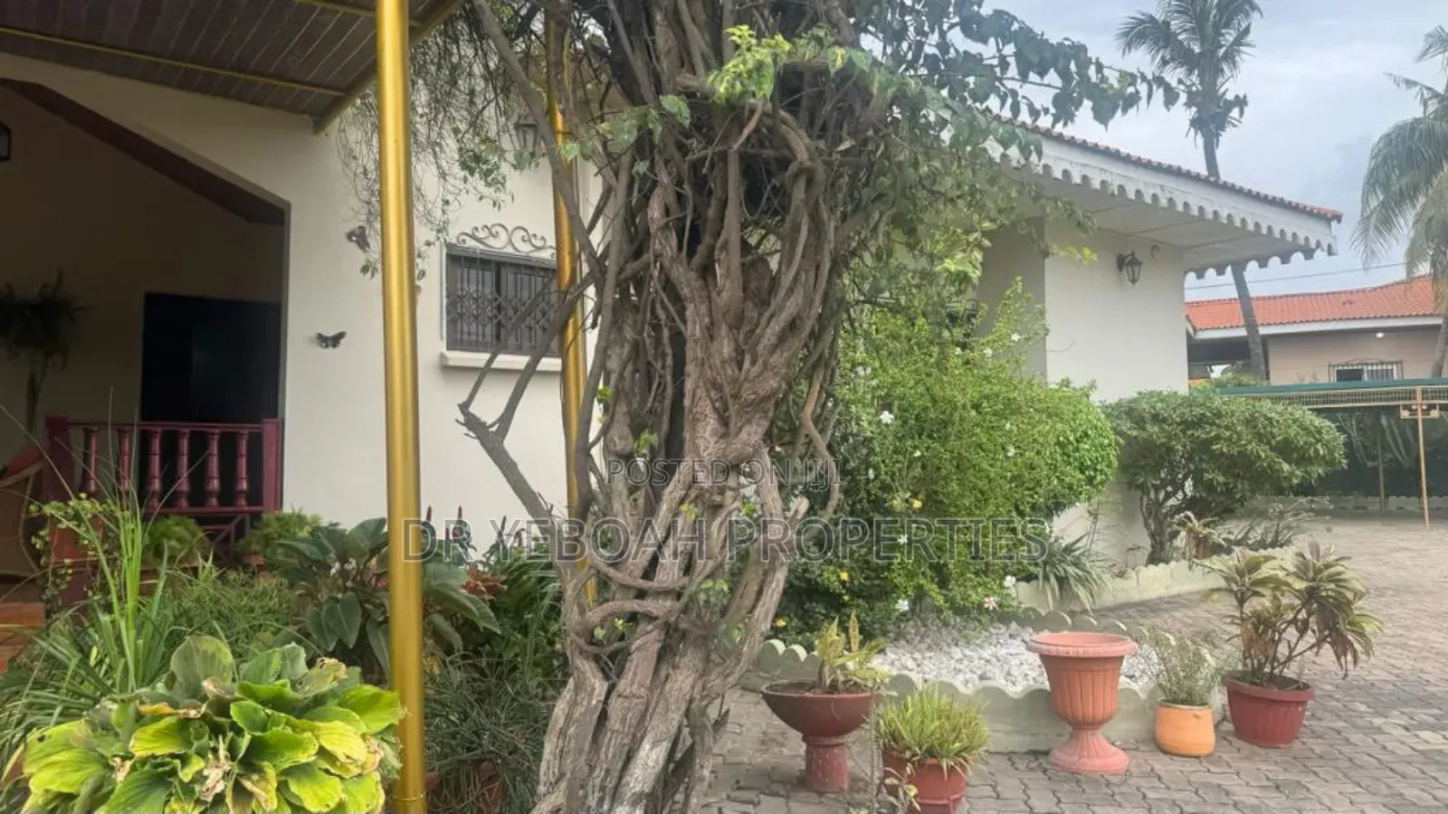 4bdrm Bungalow in Regimanuel for sale