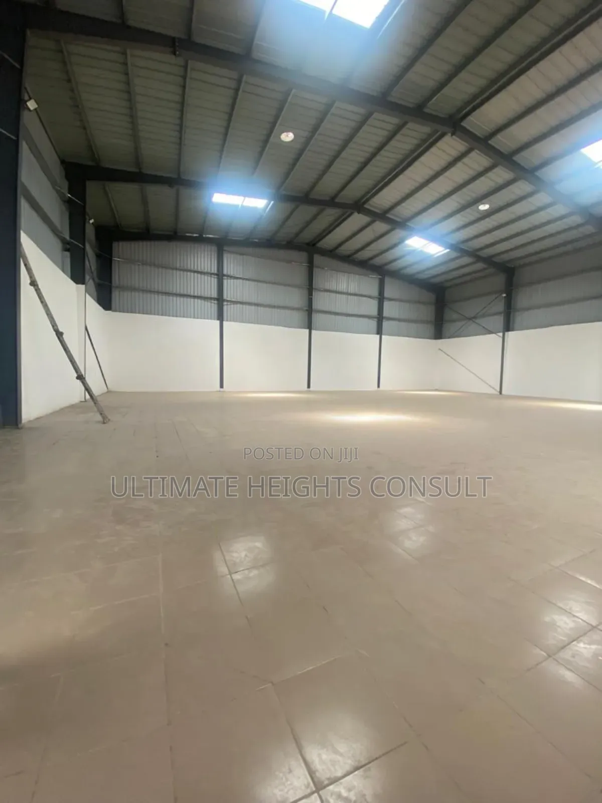 1300 Square Meters Warehouse for Rent at Westland