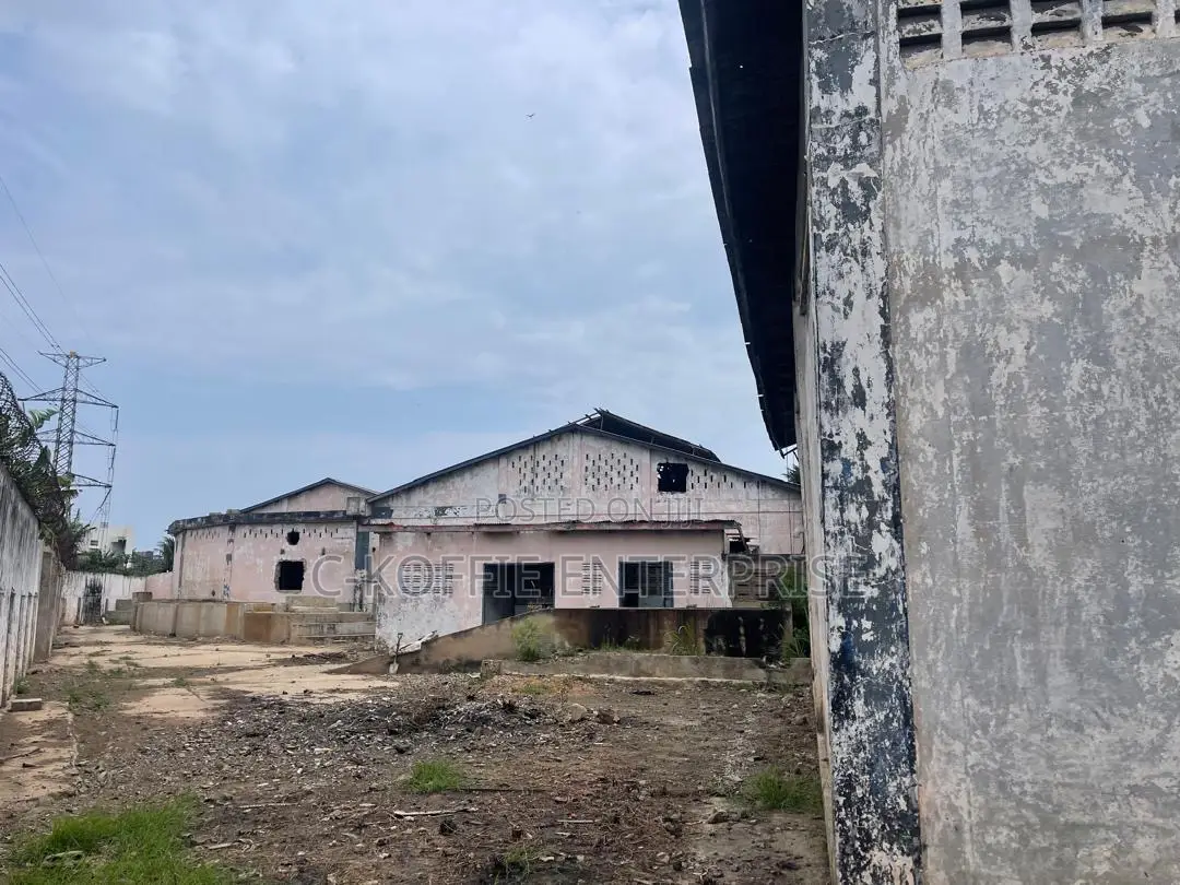 2 Aces Land at Graphics Road Accra for Sale.