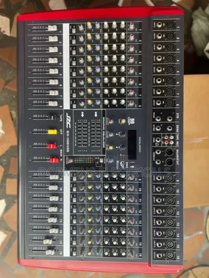Powered Mixer 16