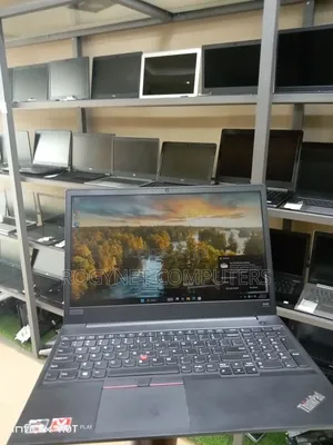 Laptop Lenovo ThinkPad E585 8GB AMD Ryzen 5 SSD 256GB