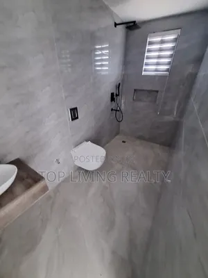 Furnished 4bdrm House in Legon Hills, Ashaley Botwe for sale