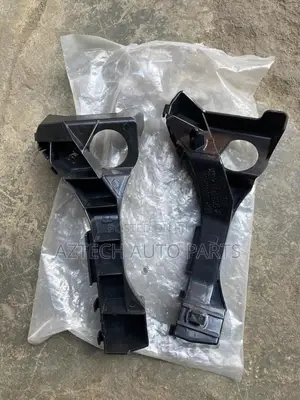 Toyota Matrix 2005-2008 Bumper Locker or Brackets