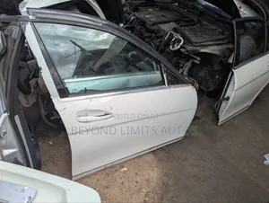 Mercedes Benz C250 2008,2009,2010,2011,2012,2013,2014 Front Door