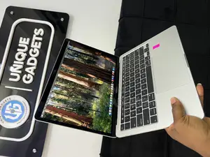 Laptop Apple MacBook Pro 2020 8GB Intel Core i5 SSD 256GB