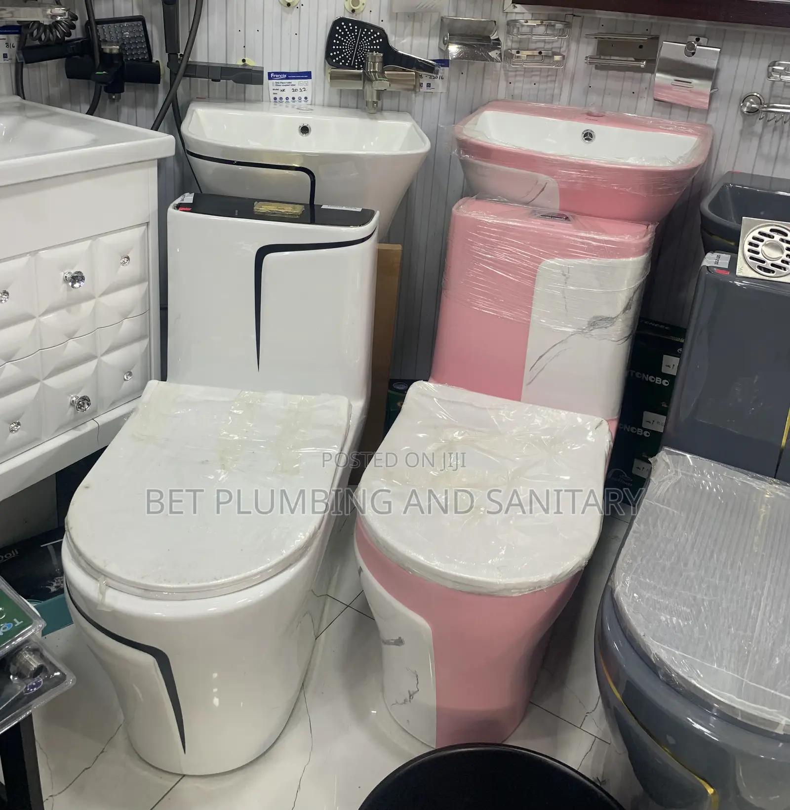 Imported Water Closet(Both Available)_master Bedroom Wc and Wash Basin