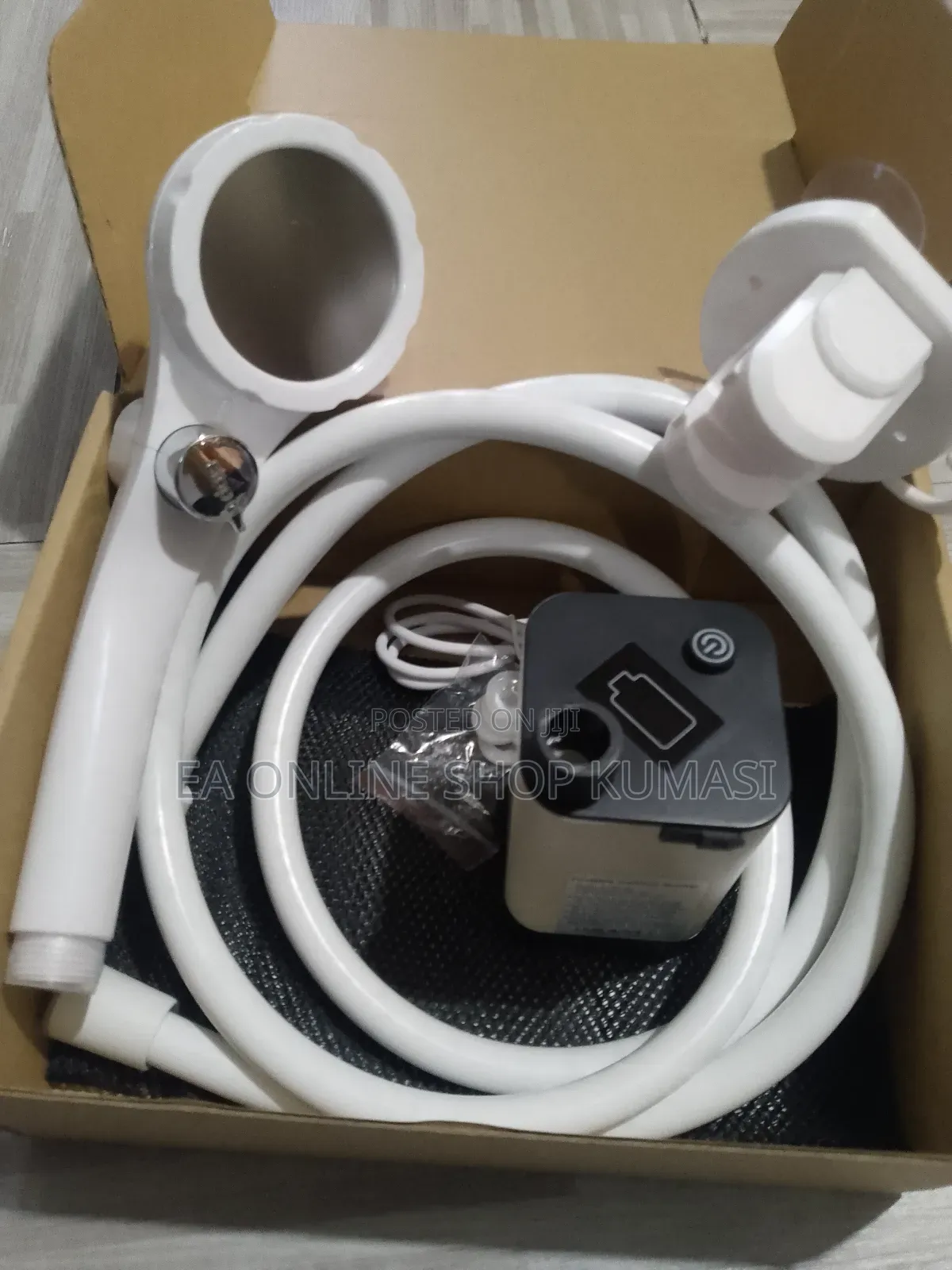 Potable Rechargeable Shower for Bathing, Car Washing Etc
