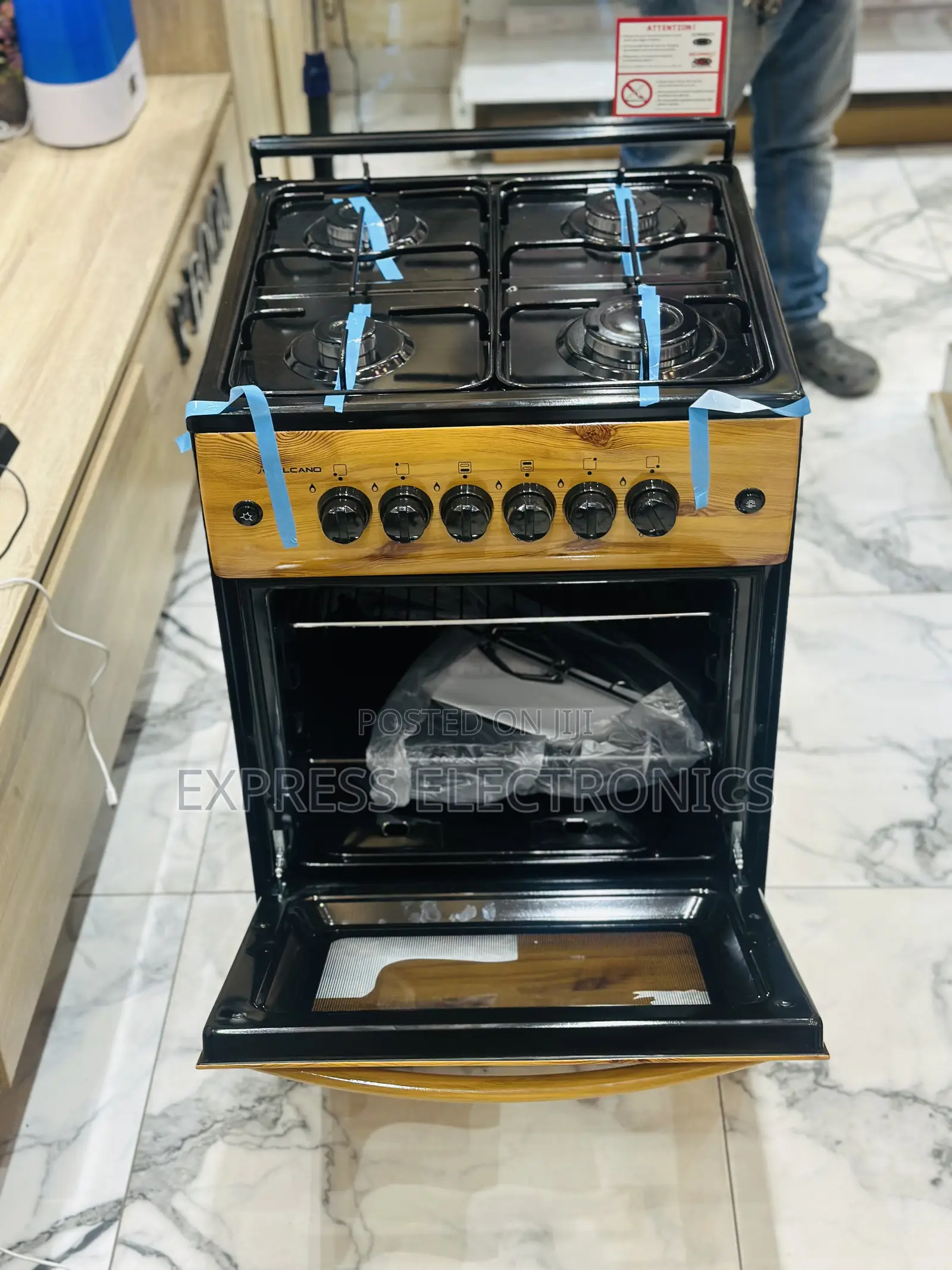 Ultra Sleek Design Has Cooker Oven Grill 4burner 50/50