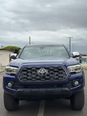 Toyota Tacoma 2022 Blue