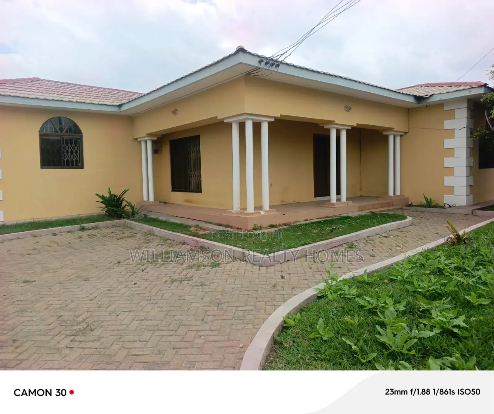 4bdrm House in Community 18 Area, Spintex for rent