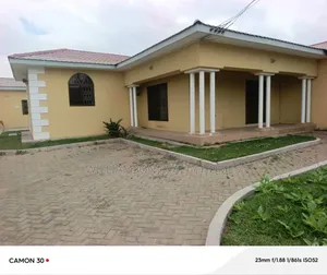 4bdrm House in Community 18 Area, Spintex for rent