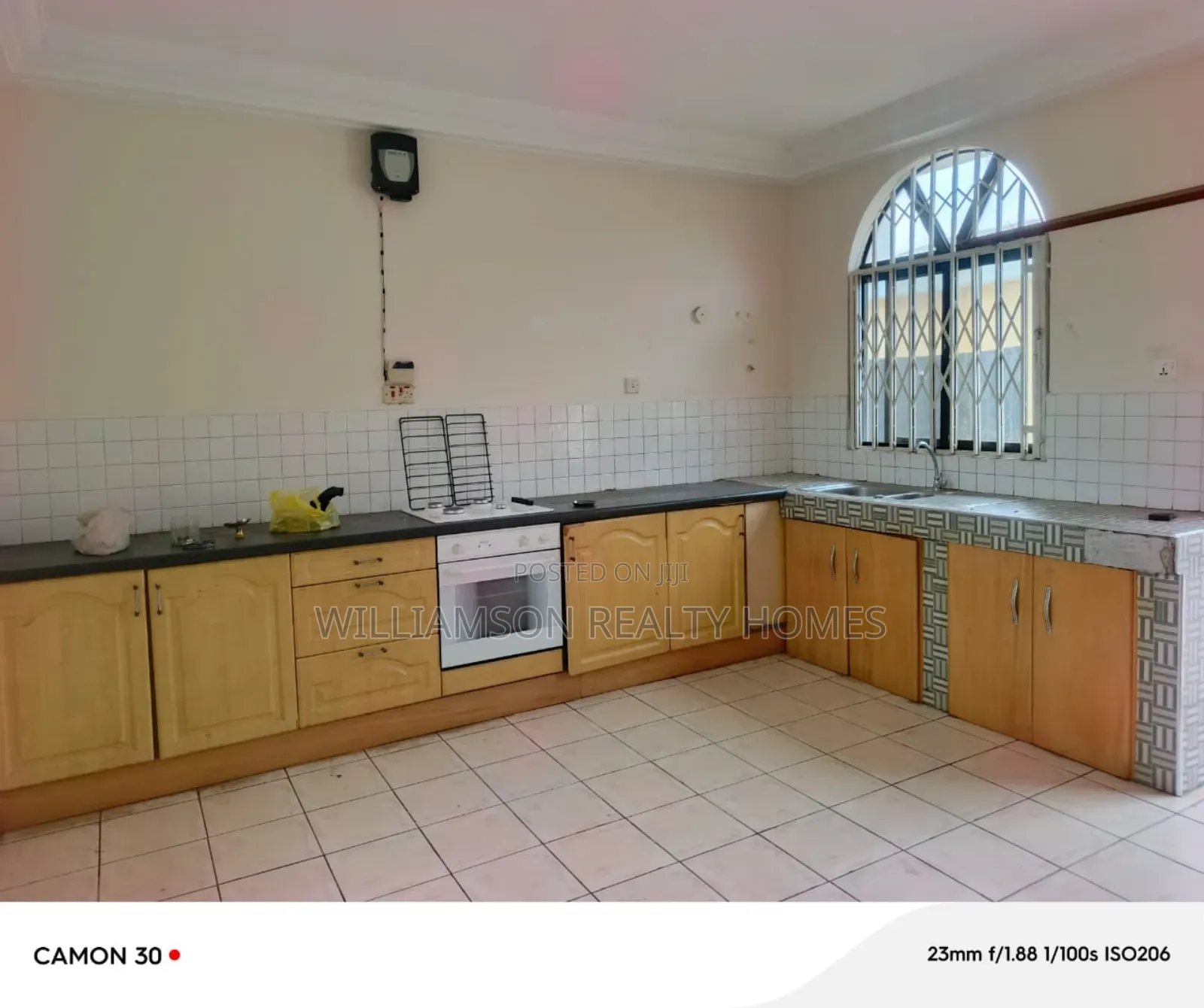 4bdrm House in Community 18 Area, Spintex for rent