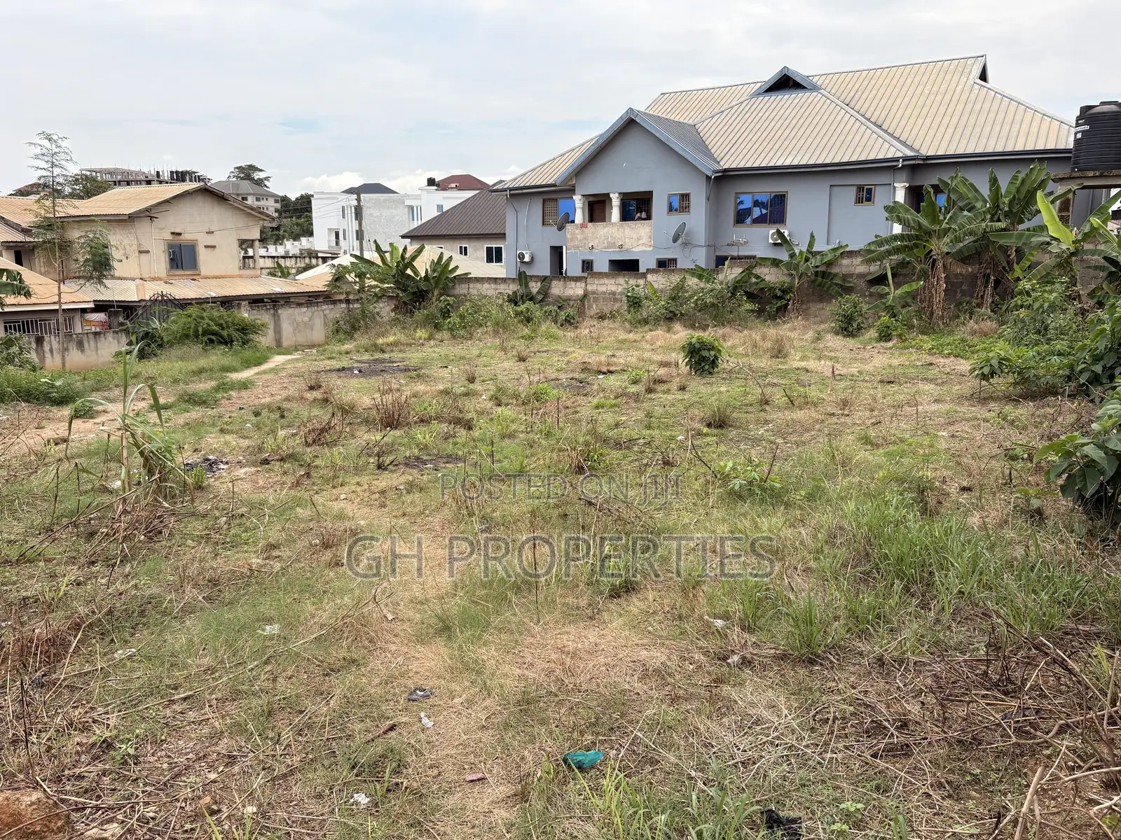 One Full Plot for Sale at Santasi Atasemanso.